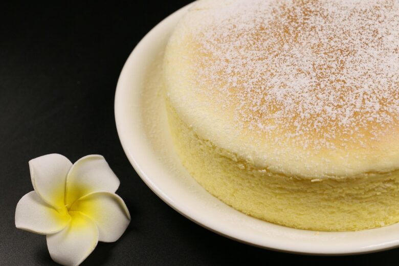 ふんわり焼けたスフレチーズケーキ